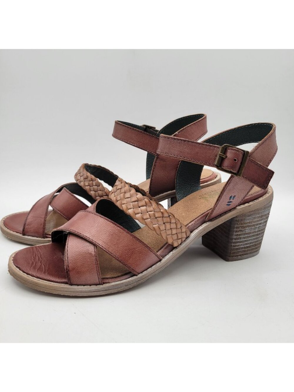 Womenβs Brown Leather Block Heel Sandals